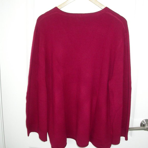 Red V neck Pullover - Picture 3 of 6